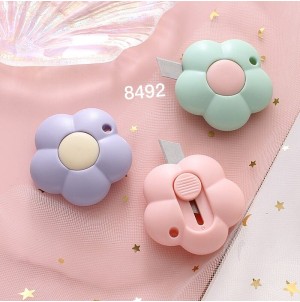 MJ 8492 ESTILETE, DE LAMINA RETRATIL CX648 PÇS SUB 120 PÇS BOX C/12